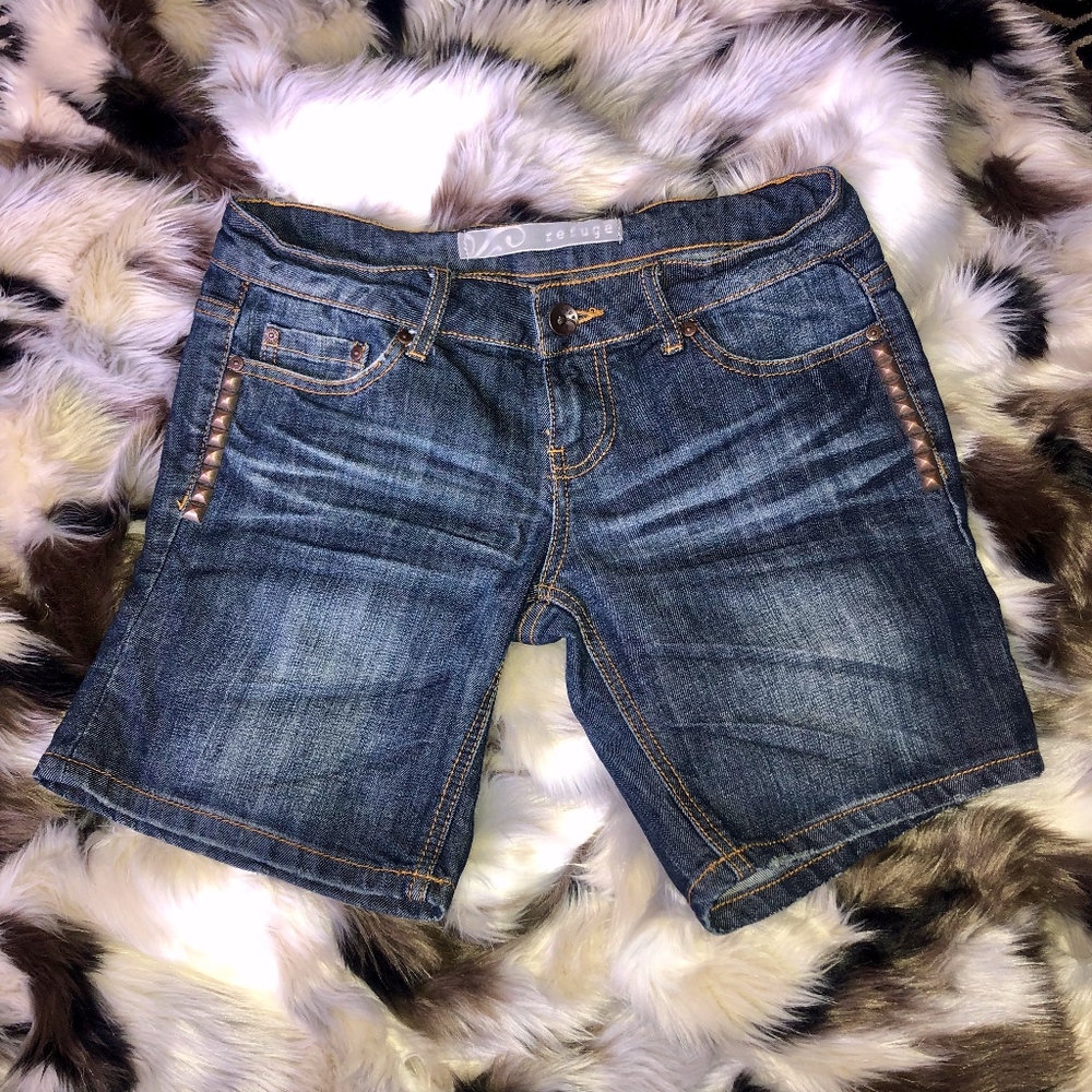 Refuge Mid-Thigh Studded Shorts